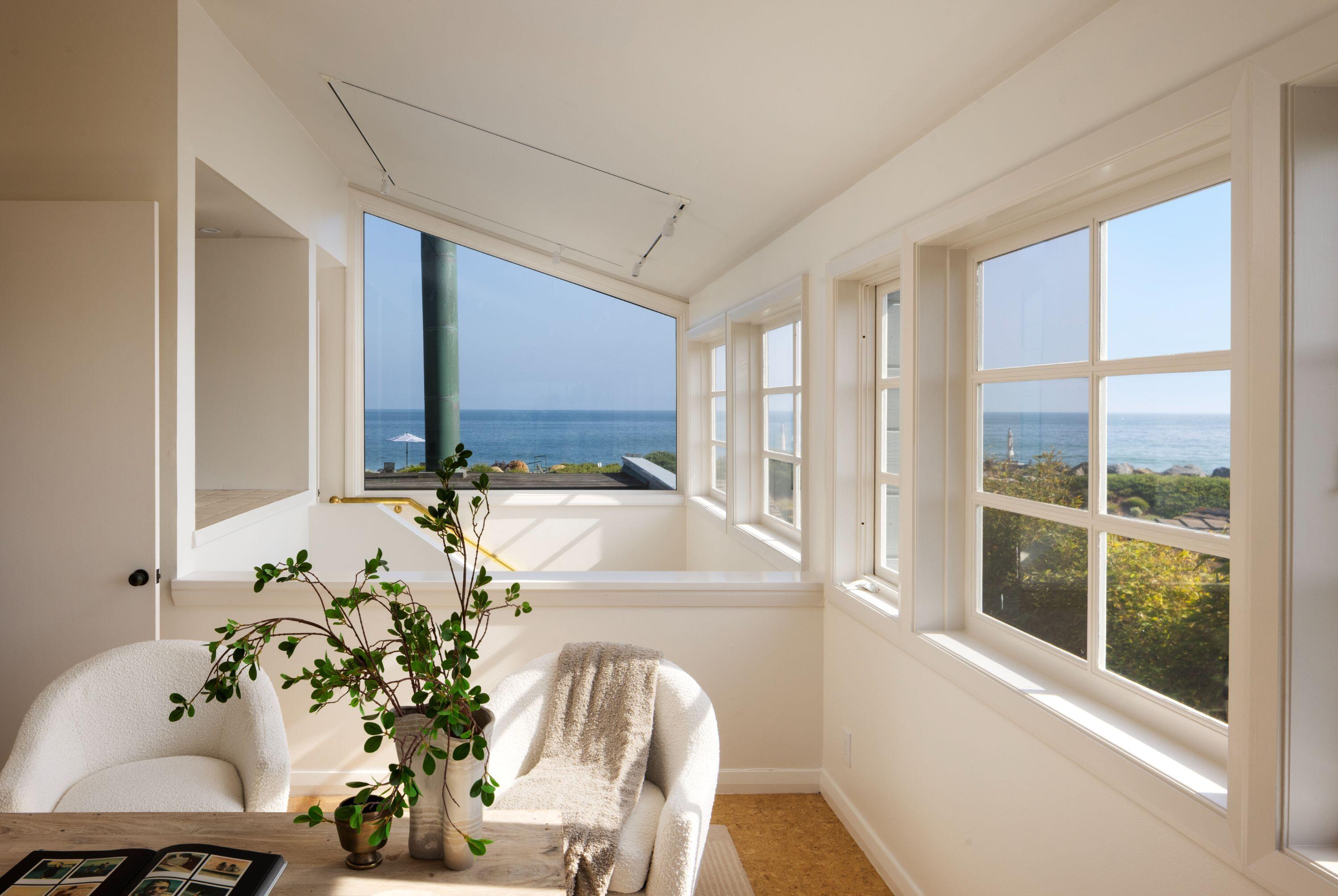 4217 Avenue Del Mar