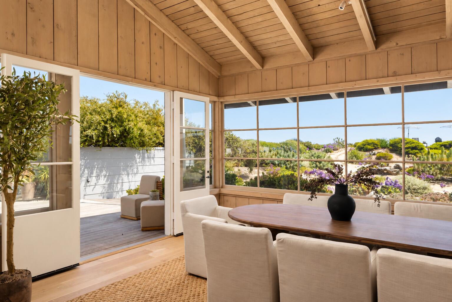 4217 Avenue Del Mar