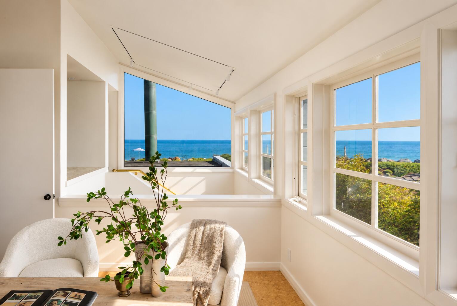 4217 Avenue Del Mar