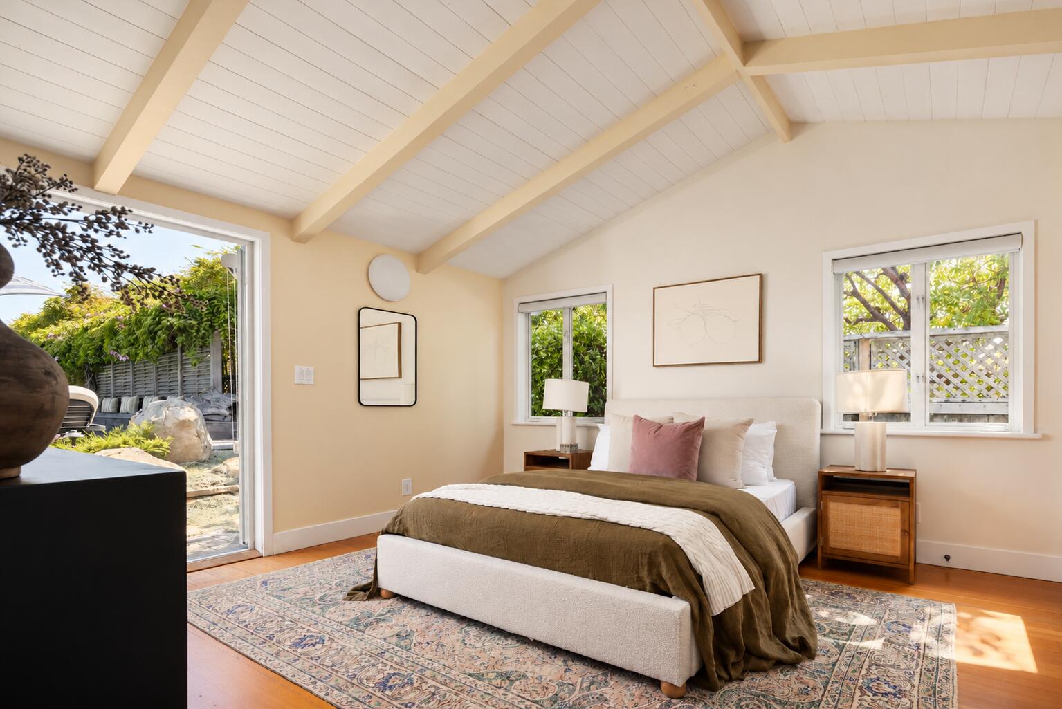 4217 Avenue Del Mar