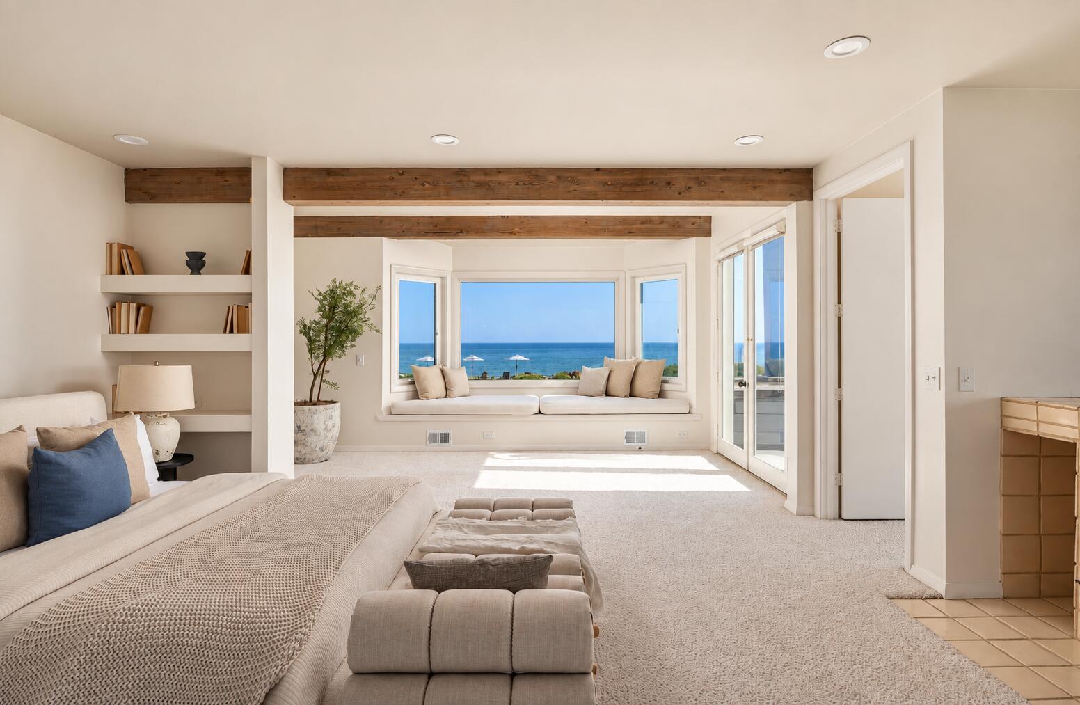 4217 Avenue Del Mar