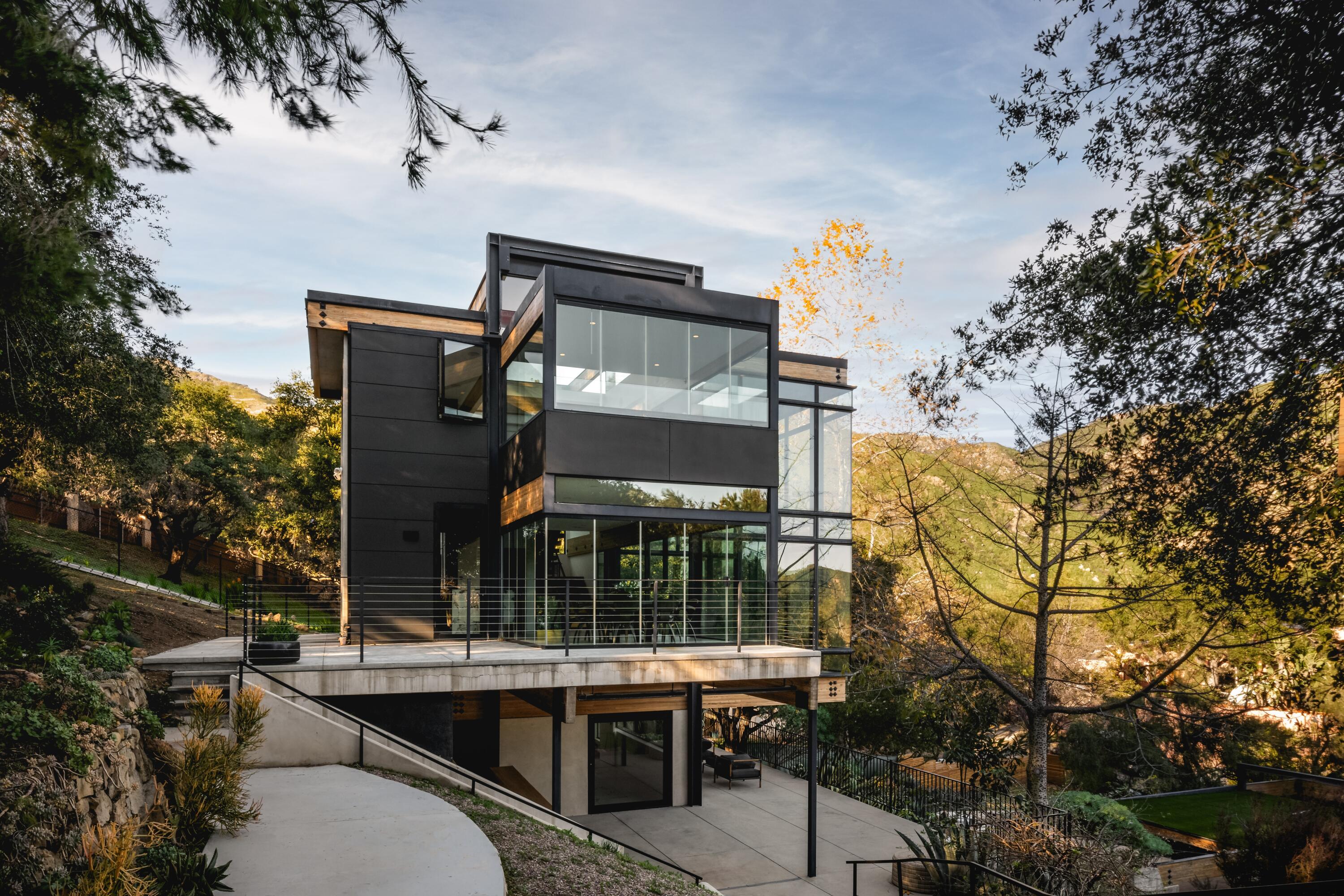 2315 Live Oak Meadows Road