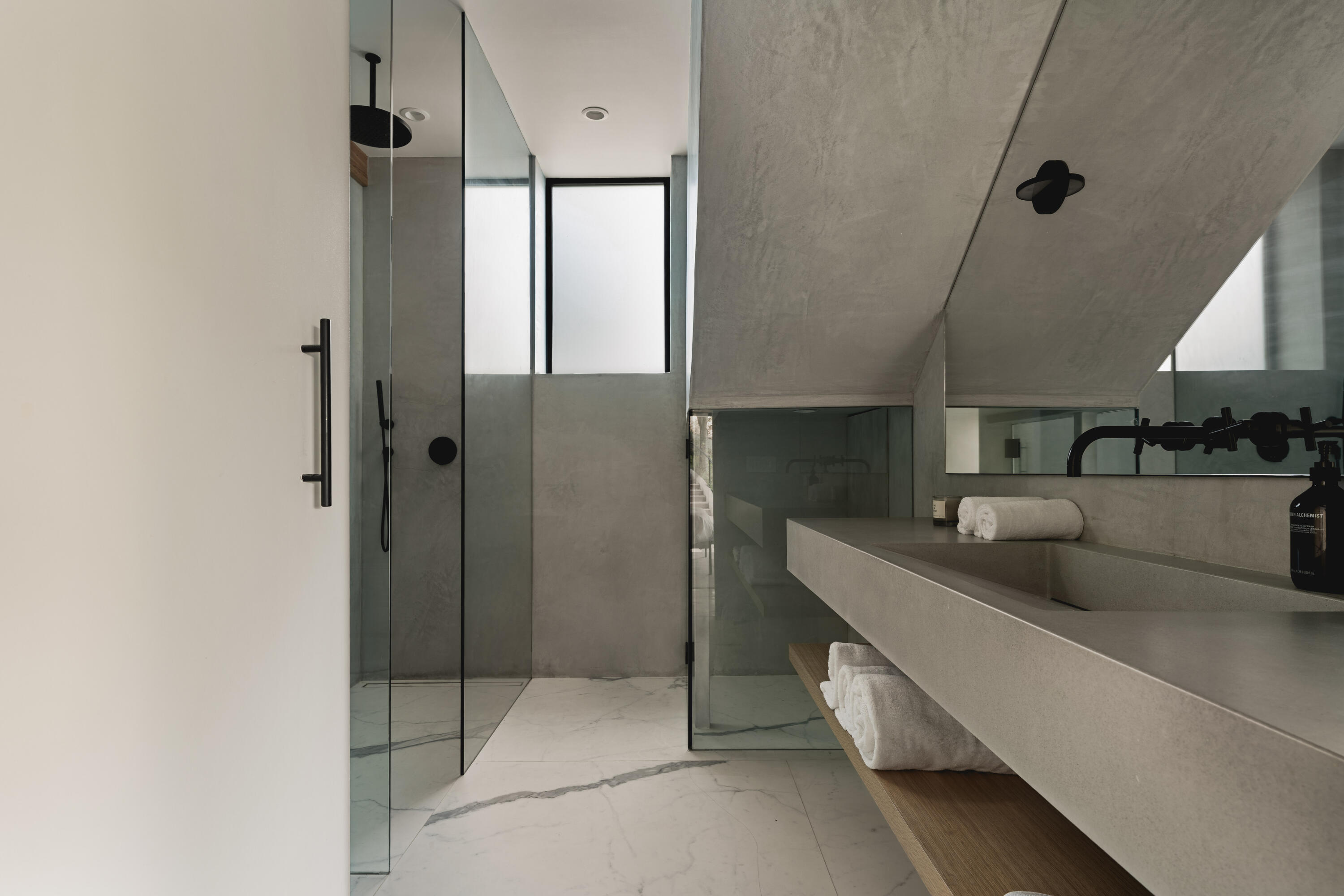 2315 Live Oak Meadows Road