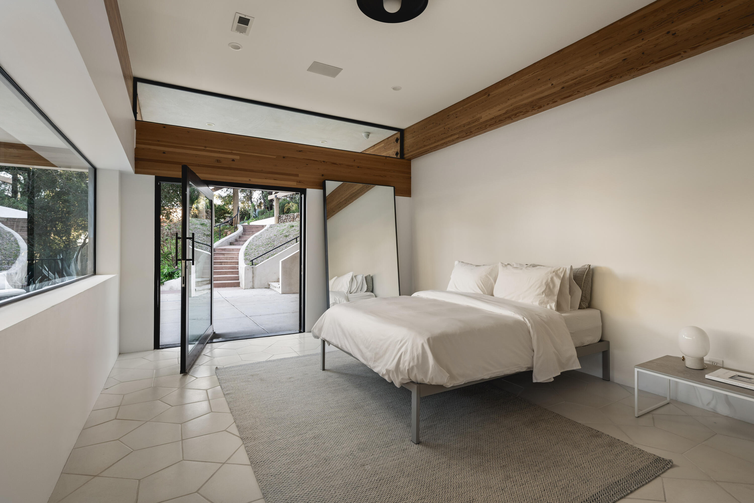 2315 Live Oak Meadows Road