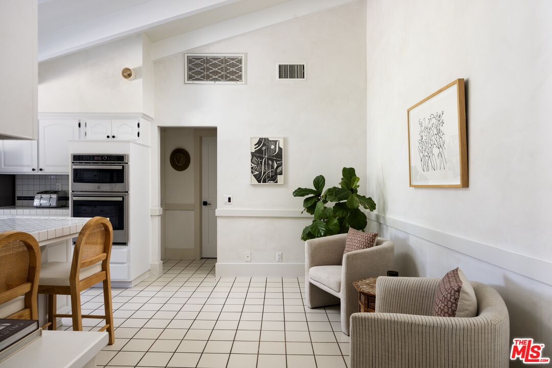 29328 Heathercliff Rd