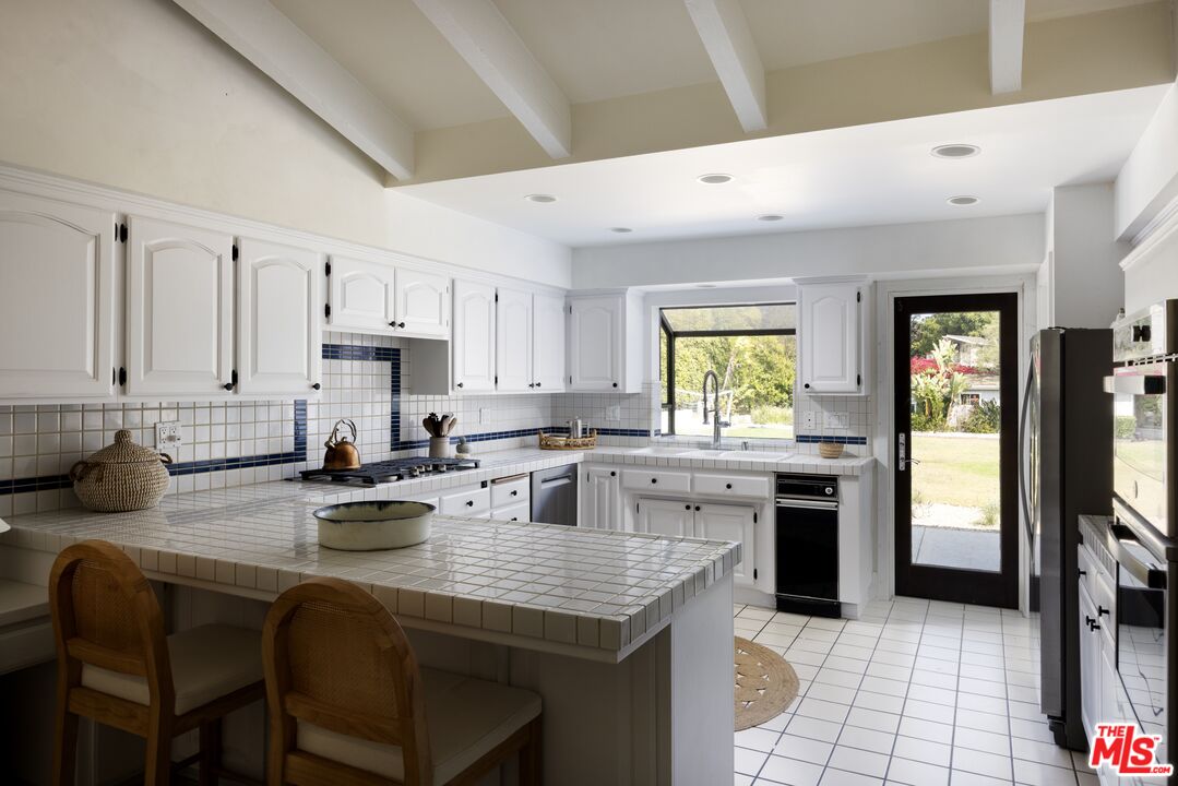 29328 Heathercliff Rd