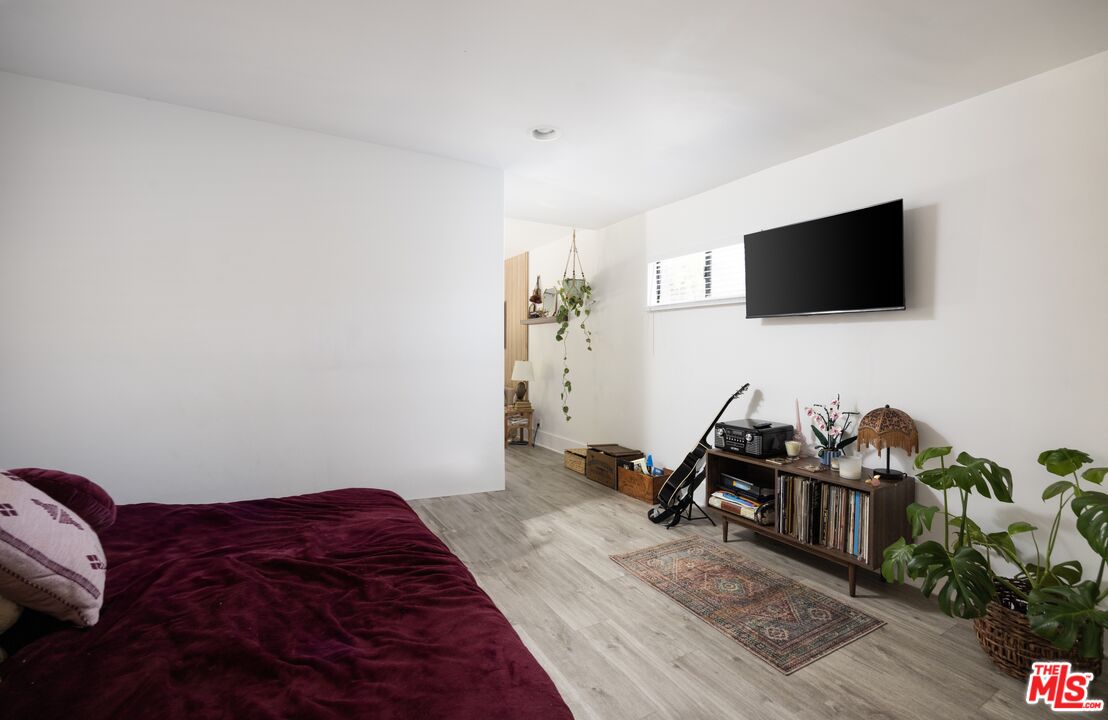 29328 Heathercliff Rd