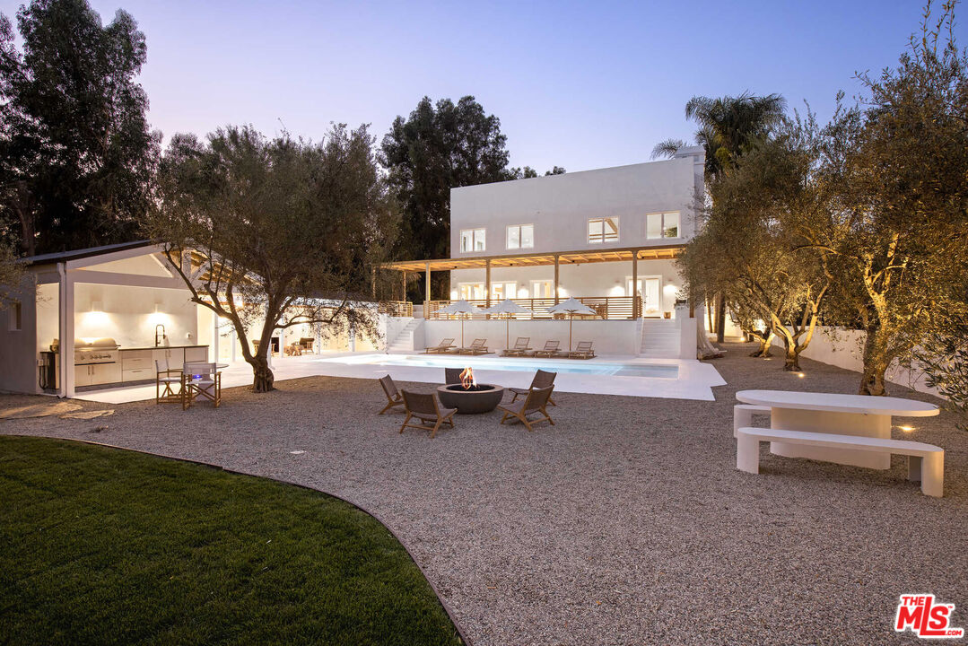 27405 Pacific Coast Hwy