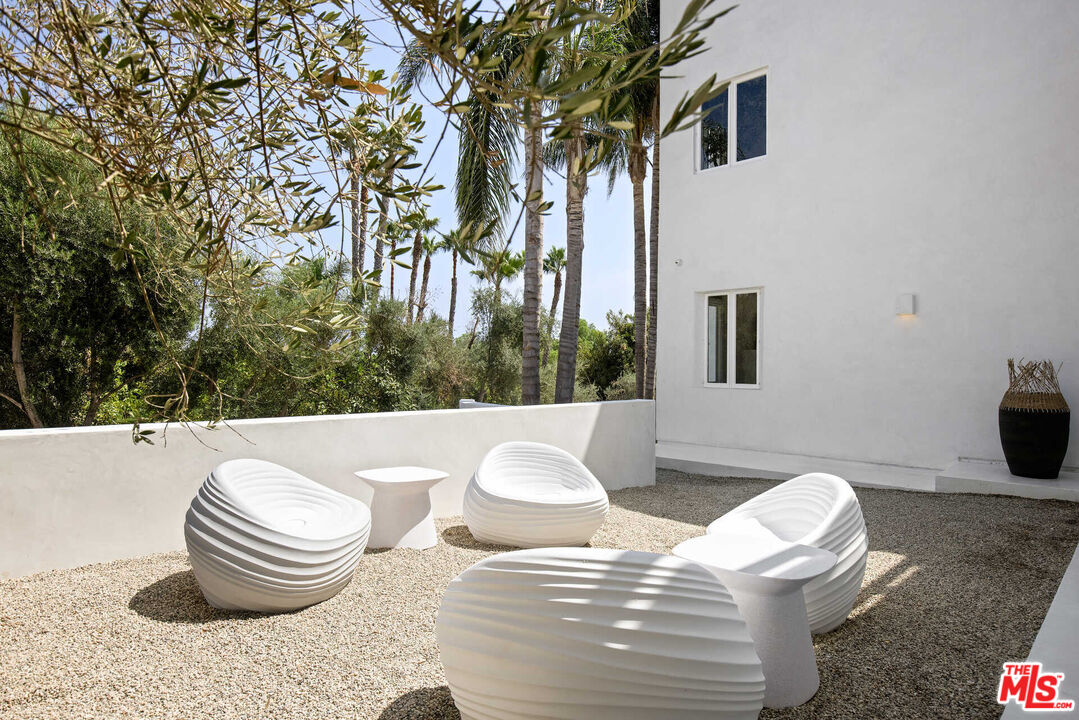 27405 Pacific Coast Hwy