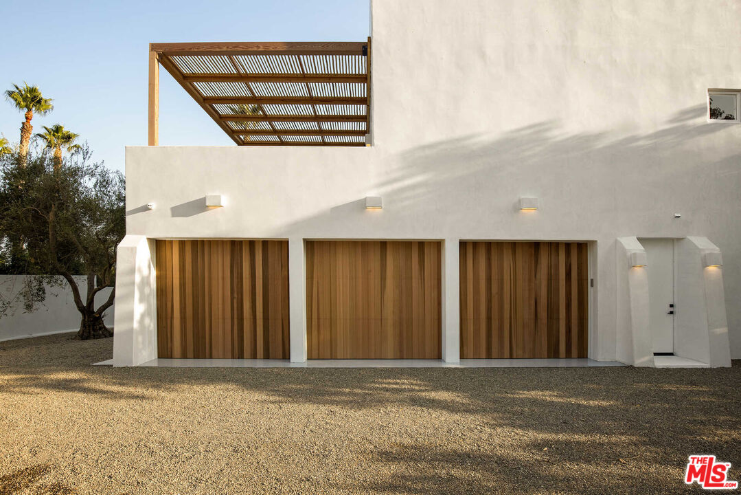 27405 Pacific Coast Hwy