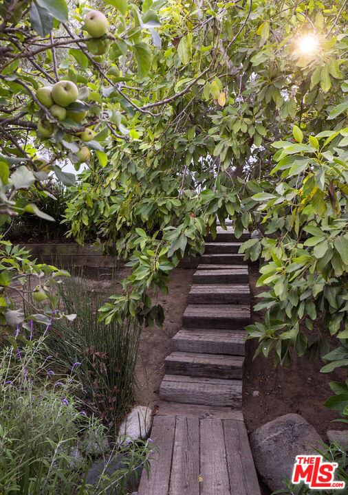 27405 Pacific Coast Hwy