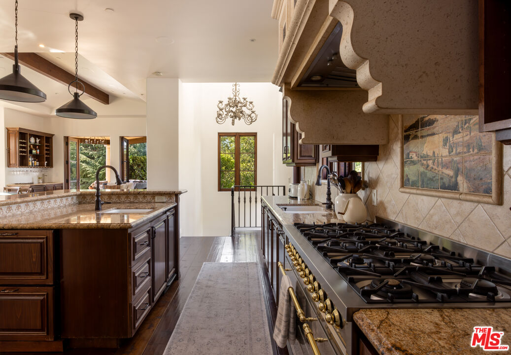 3091 Hidden Valley Ln