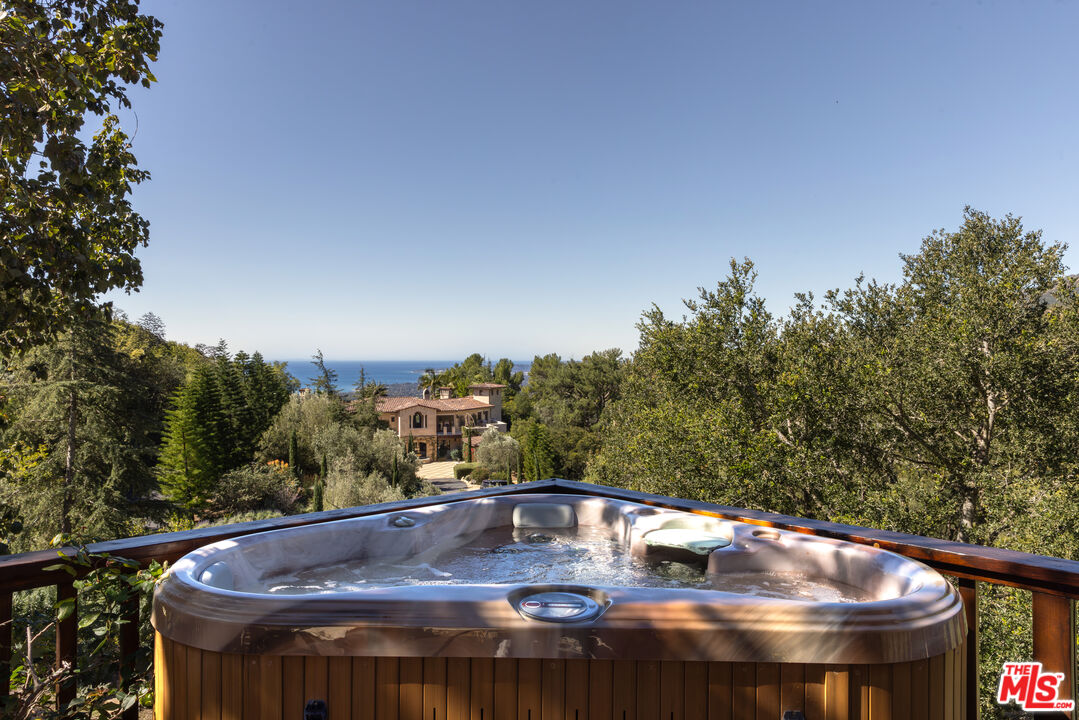 3091 Hidden Valley Ln