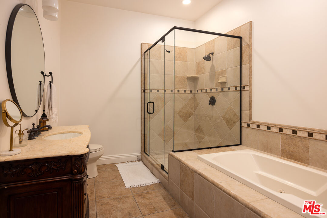 3091 Hidden Valley Ln