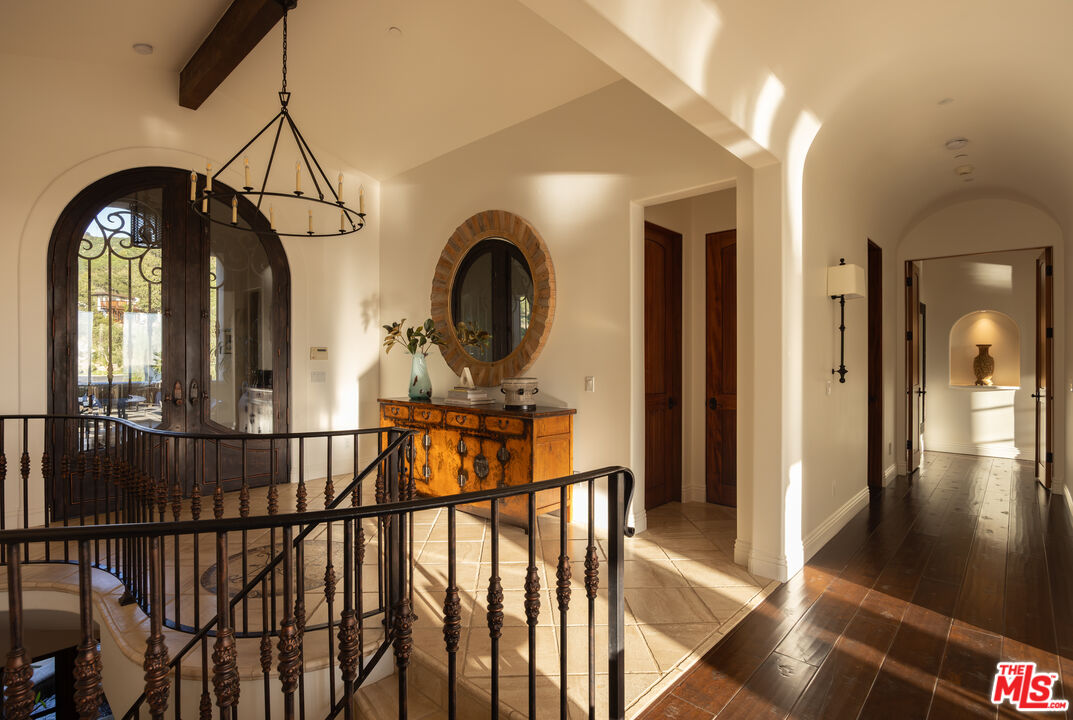 3091 Hidden Valley Ln