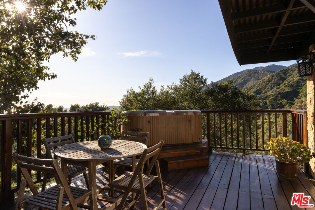 3091 Hidden Valley Ln