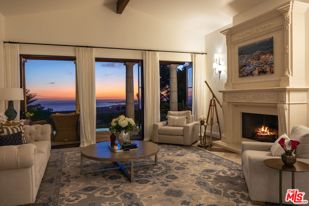 3091 Hidden Valley Ln