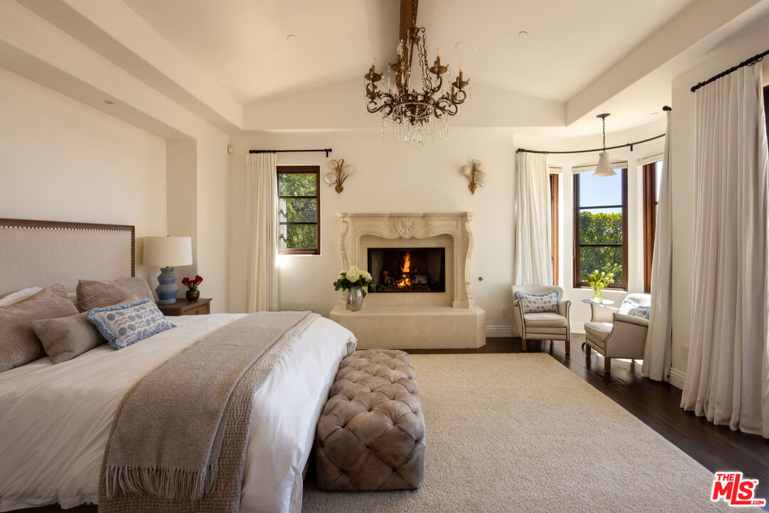 3091 Hidden Valley Ln