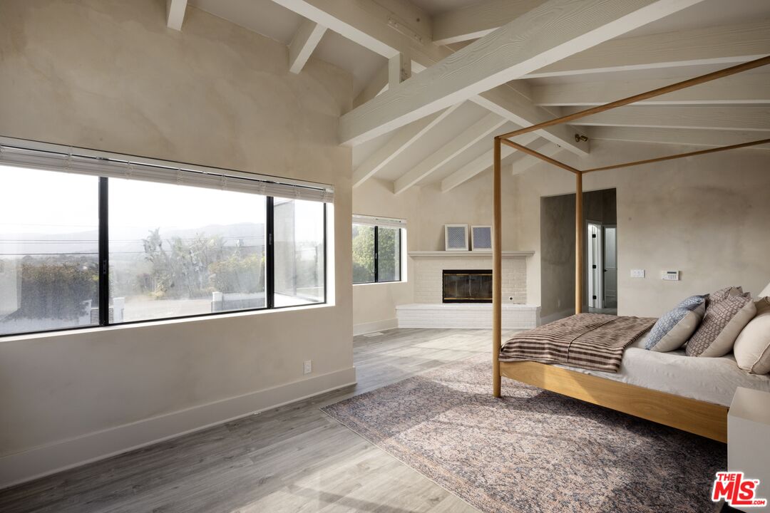 29328 Heathercliff Rd