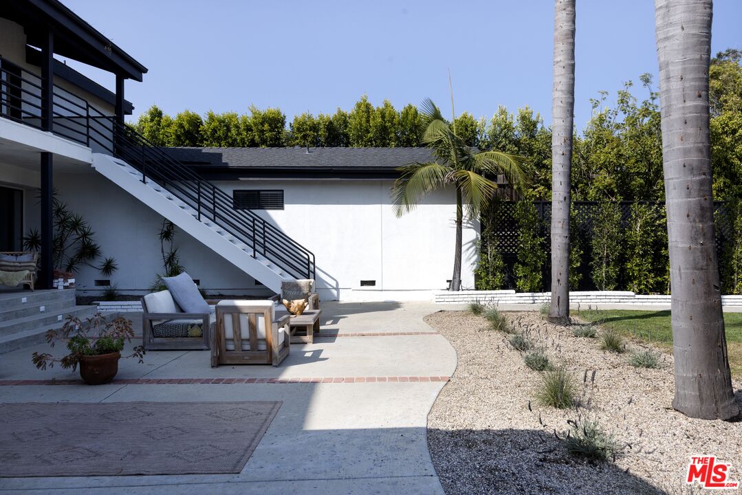 29328 Heathercliff Rd