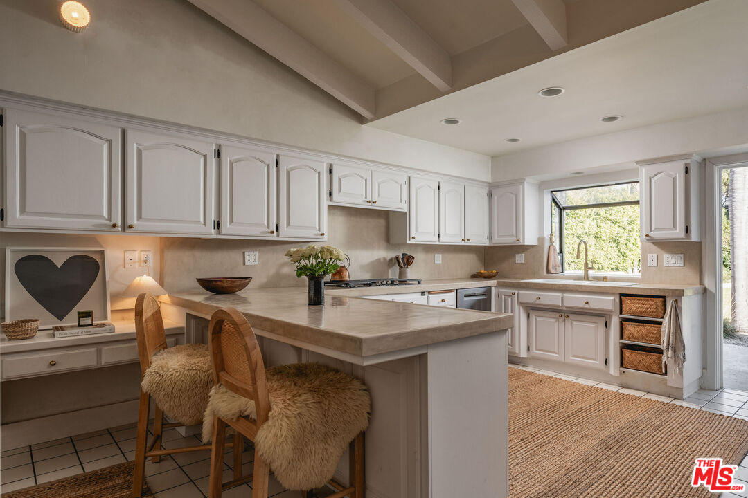 29328 Heathercliff Rd