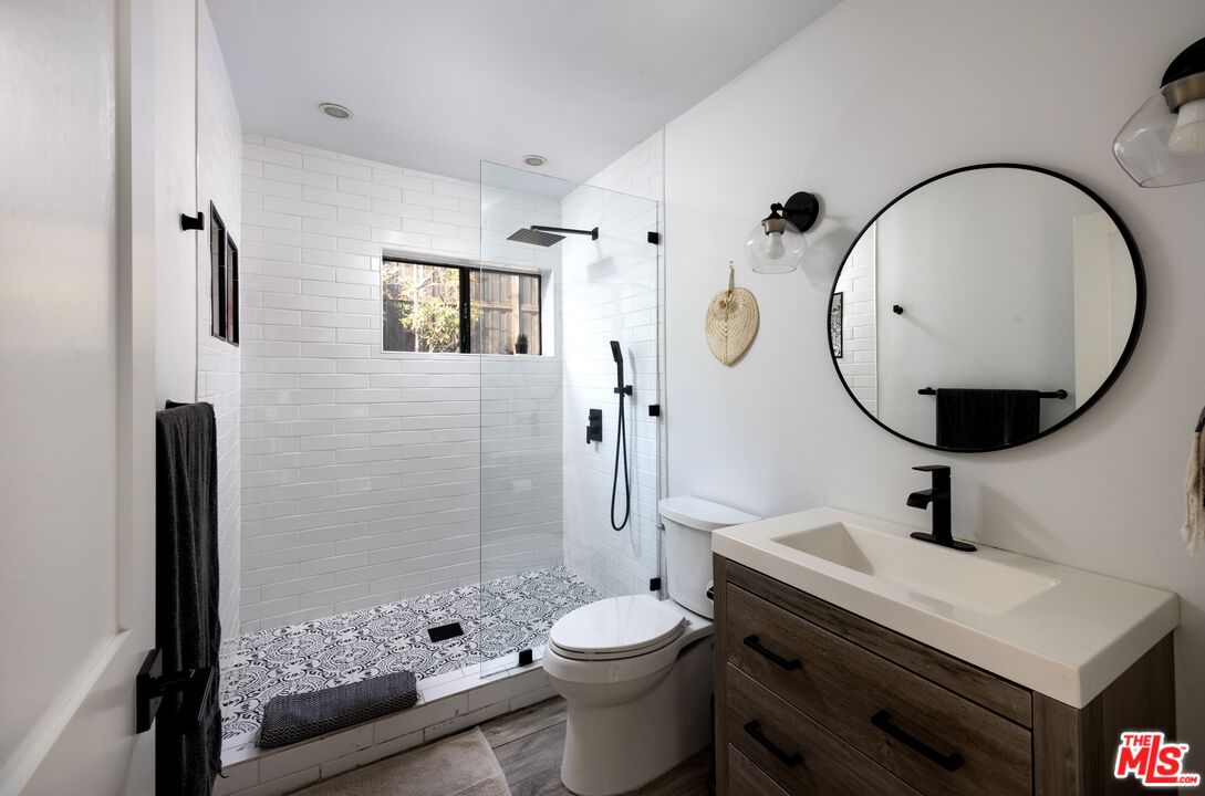 29328 Heathercliff Rd