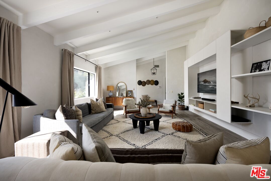 29328 Heathercliff Rd