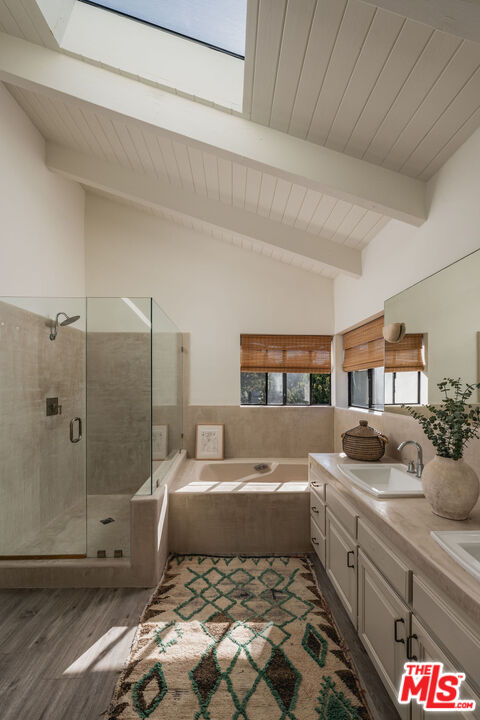 29328 Heathercliff Rd