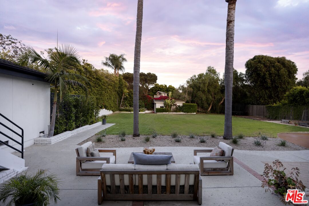 29328 Heathercliff Rd