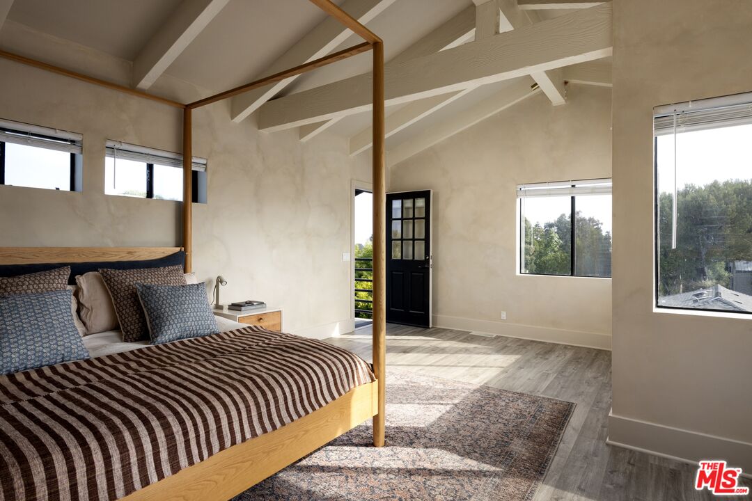 29328 Heathercliff Rd