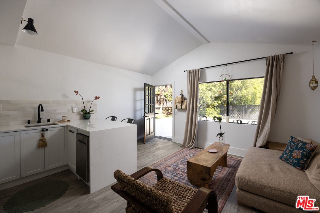 29328 Heathercliff Rd