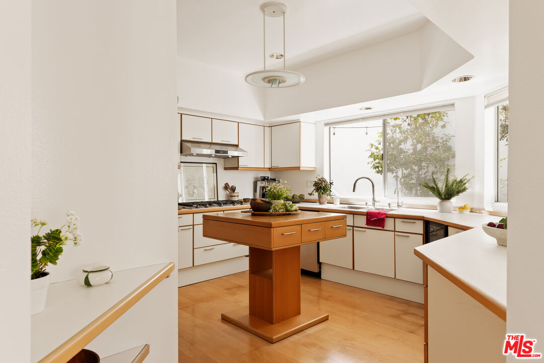 610 Harbor St Unit: 1
