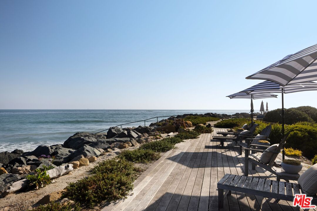 4217 Avenue Del Mar