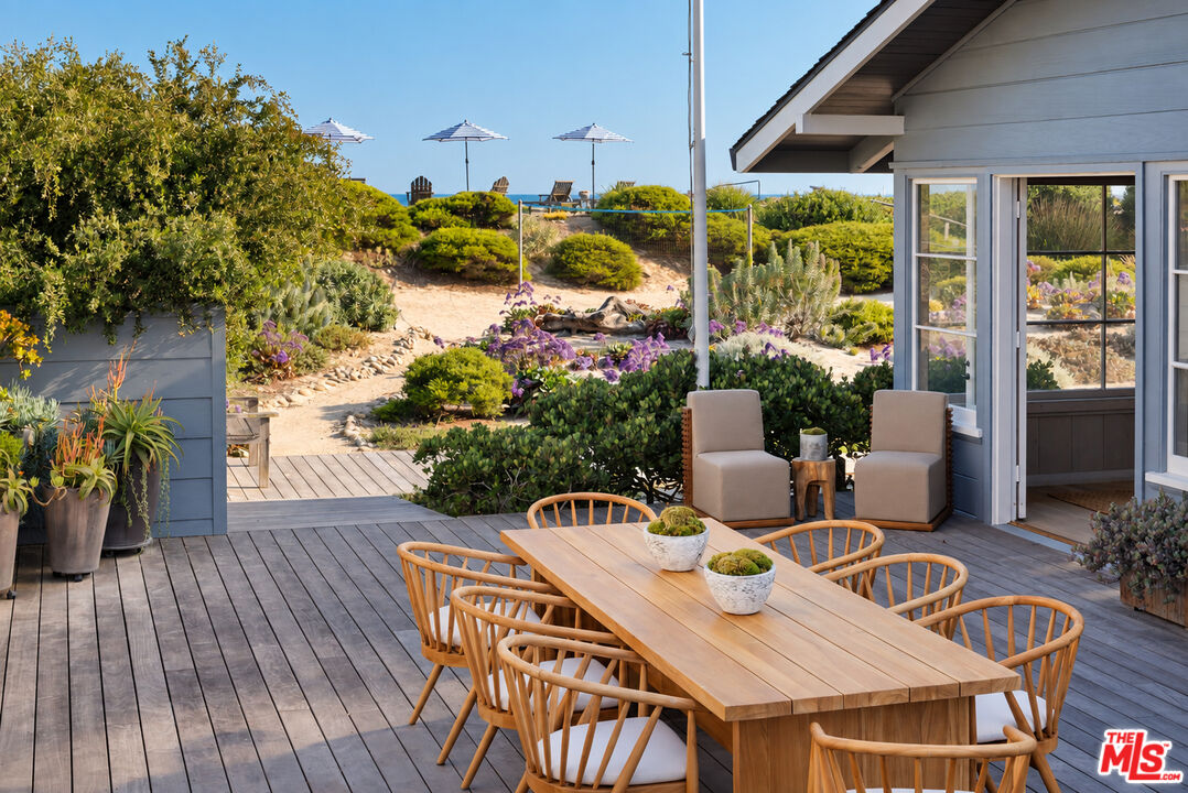 4217 Avenue Del Mar