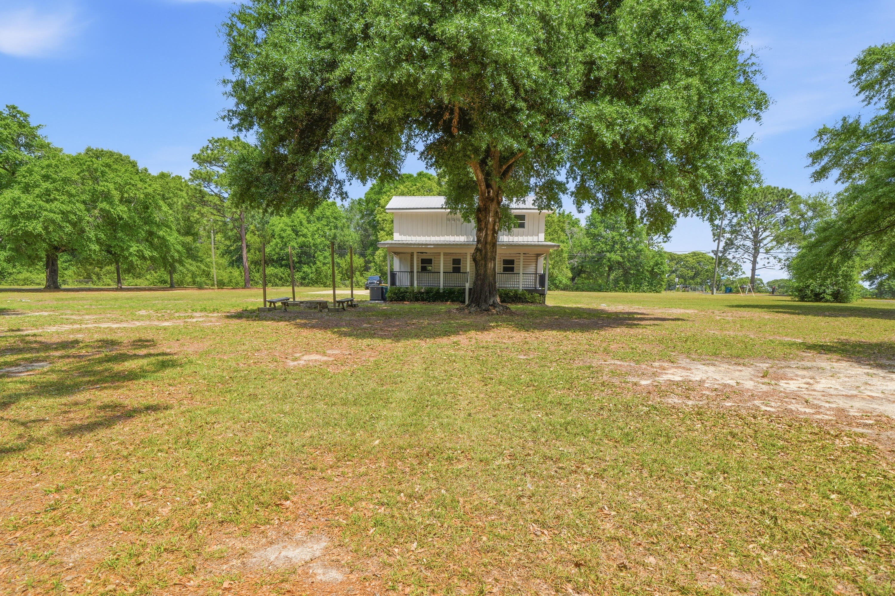 3098 Log Cabin Lane