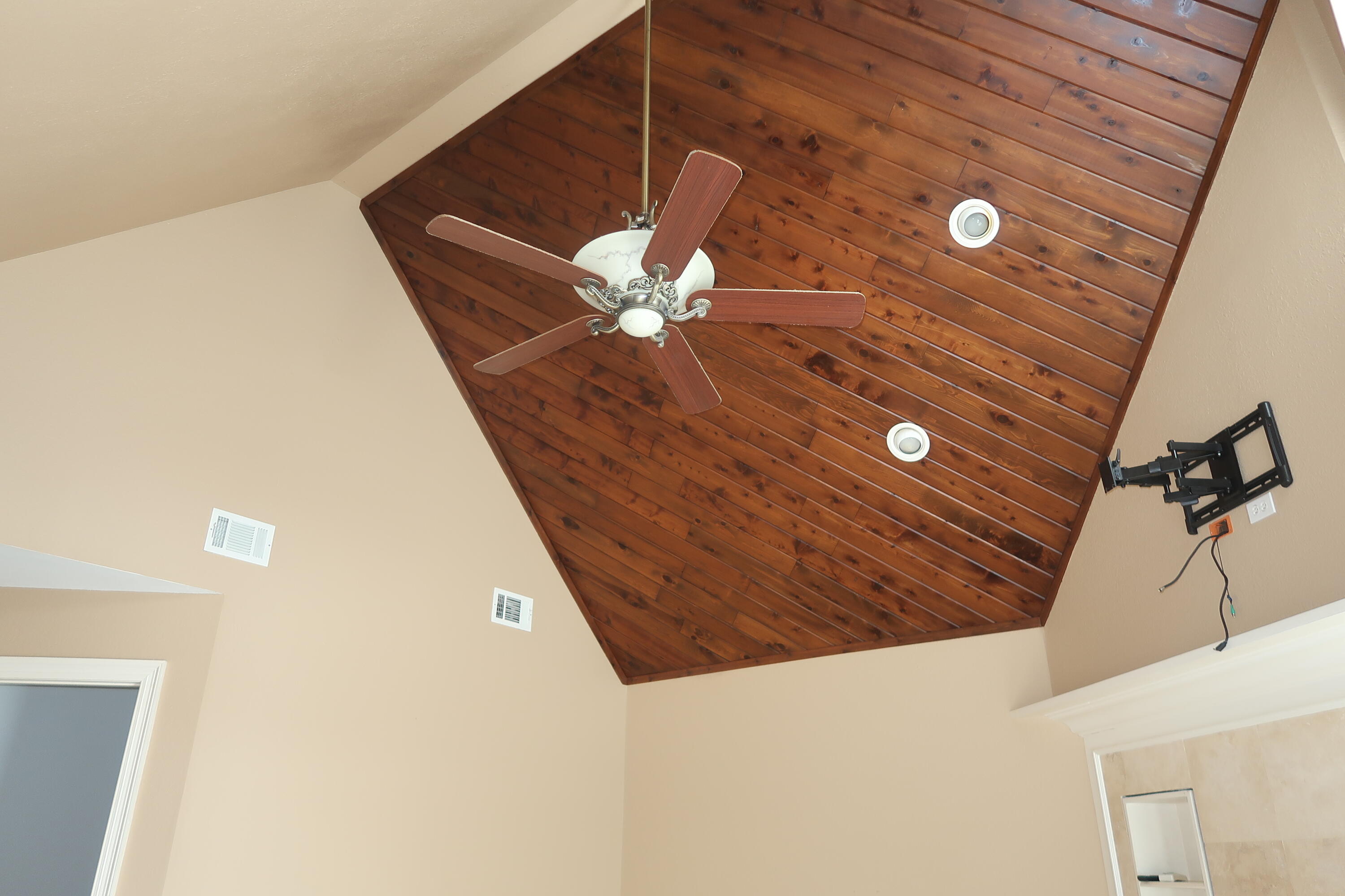 137 Durango Road, 137