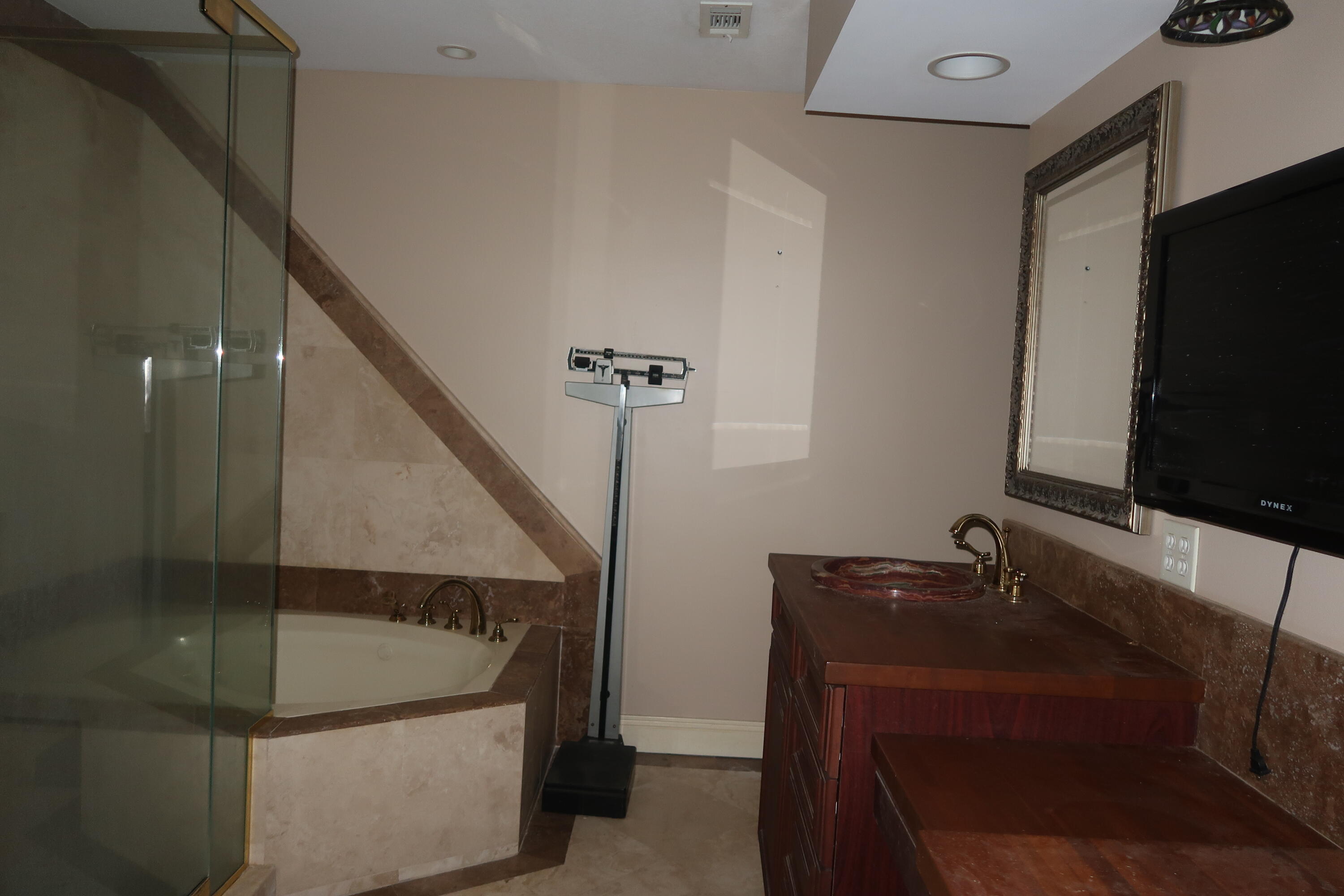 137 Durango Road, 137