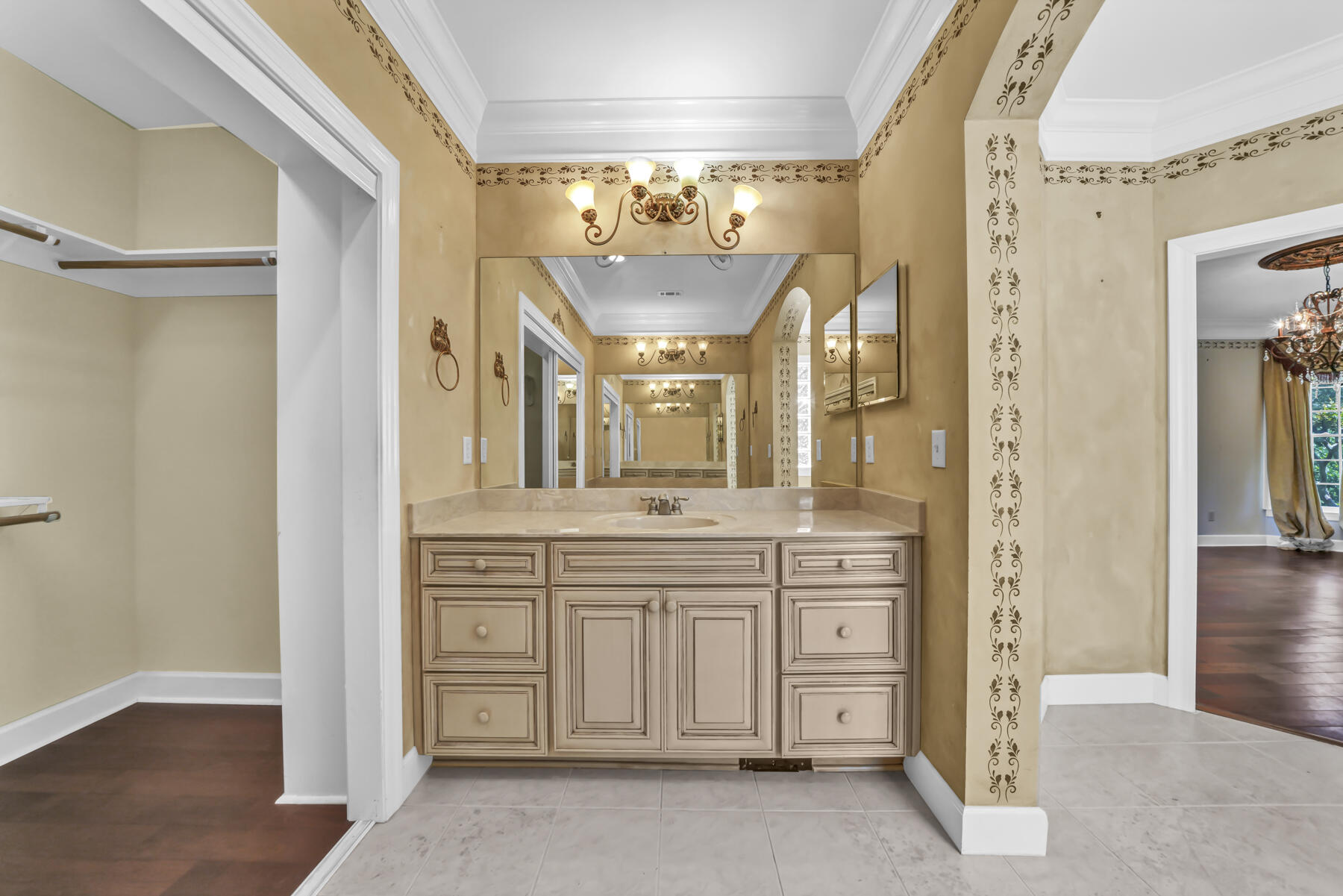 1348 Windward Circle