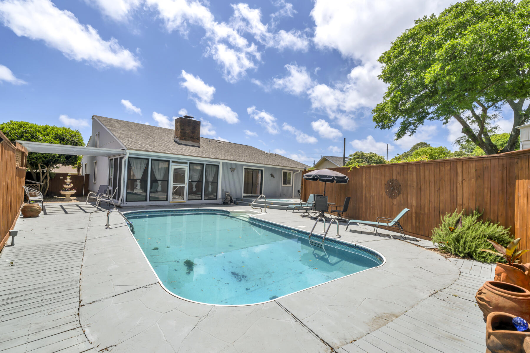 22 Tanglewood Circle