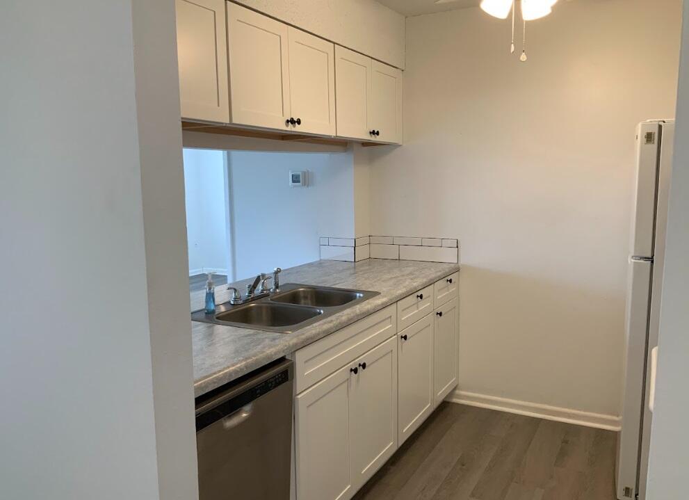 601 Colonial Drive, APT 7