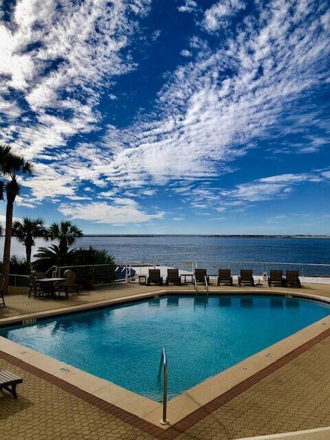 100 Gulf Shore Drive, 202