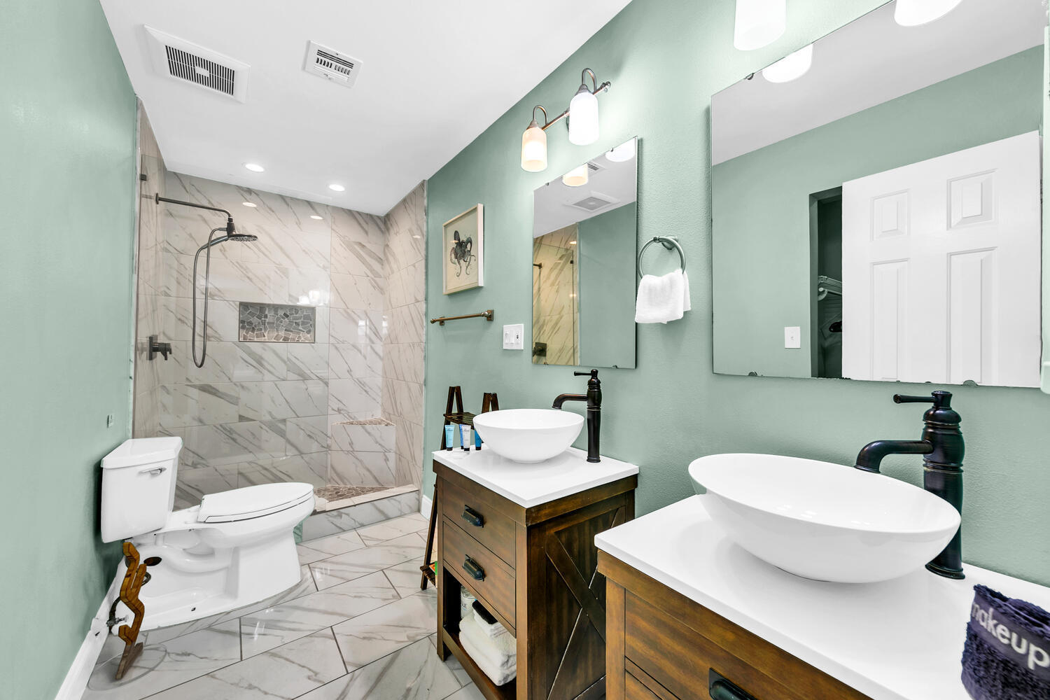 705 Gulf Shore Drive 102