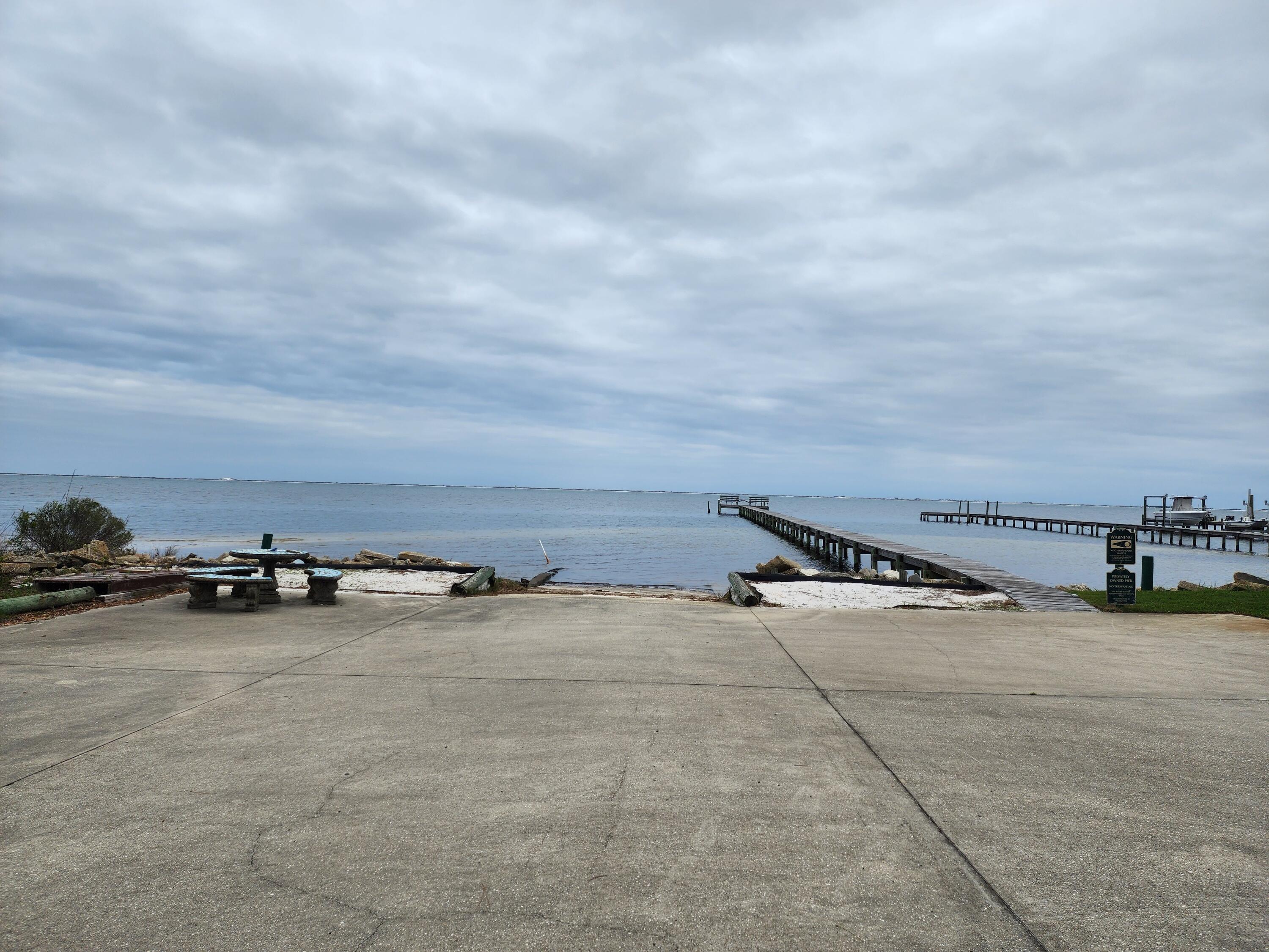 1817 E Smugglers Cove Drive