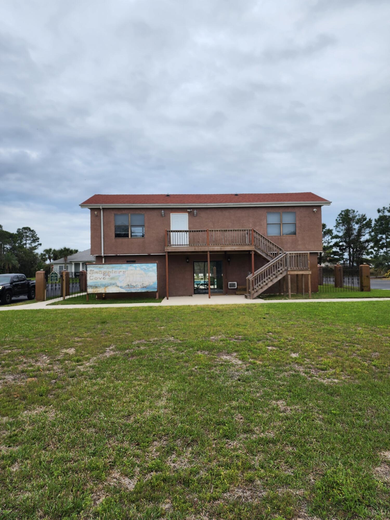 1817 E Smugglers Cove Drive