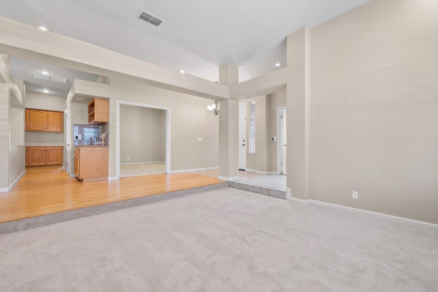 6960 Green Leaf Court