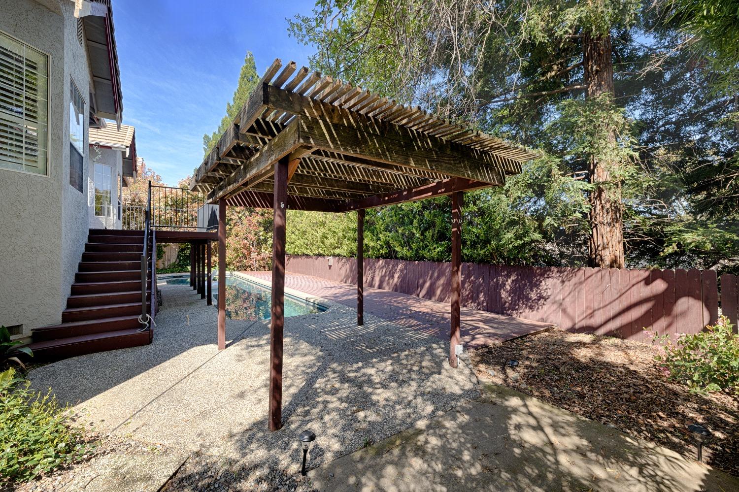 6960 Green Leaf Court