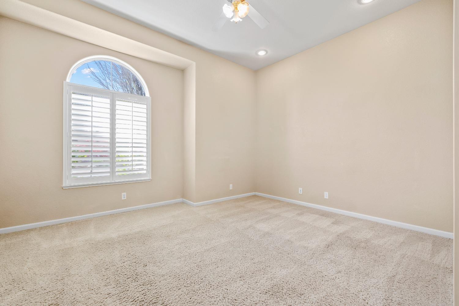 6960 Green Leaf Court