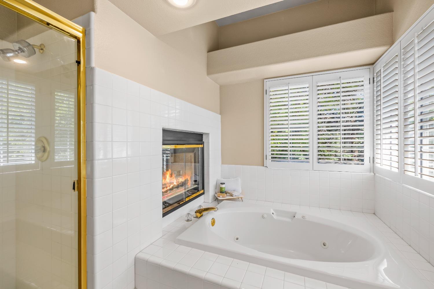 6960 Green Leaf Court