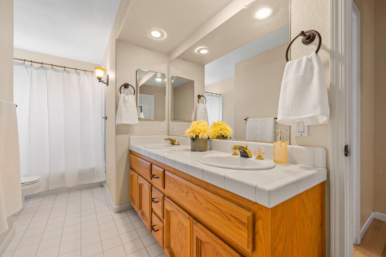 6960 Green Leaf Court