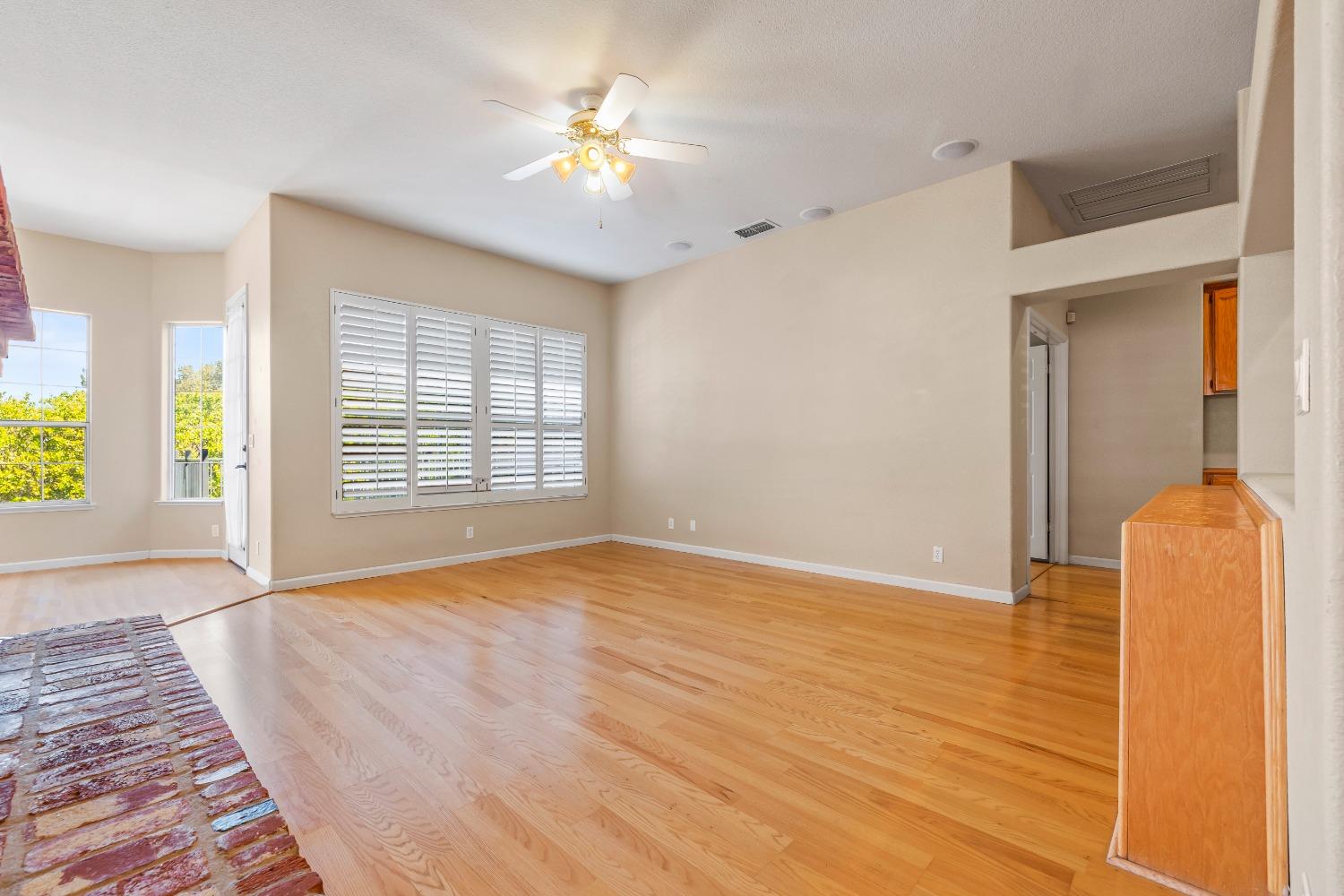 6960 Green Leaf Court